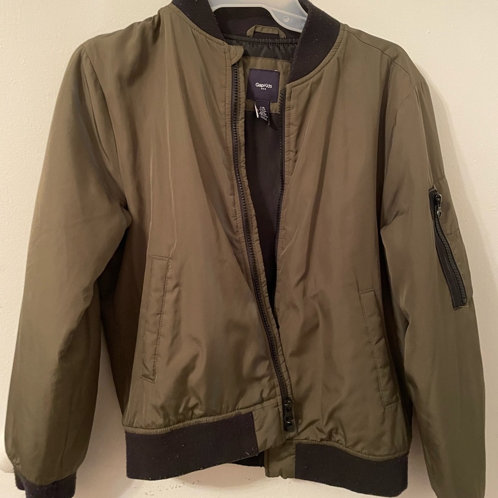 Army green and black jacket from GAP KIDS size XL (boys)